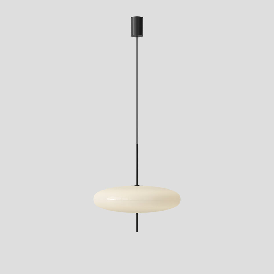 Suspensia Model 2065, studio packshot, aprinsă